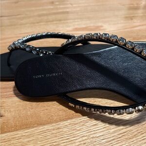 ~*NWT*~ TB Black Crystal Embellished Sandals